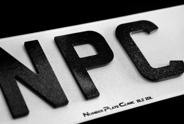 Are Glitter Number Plates Legal in the UK