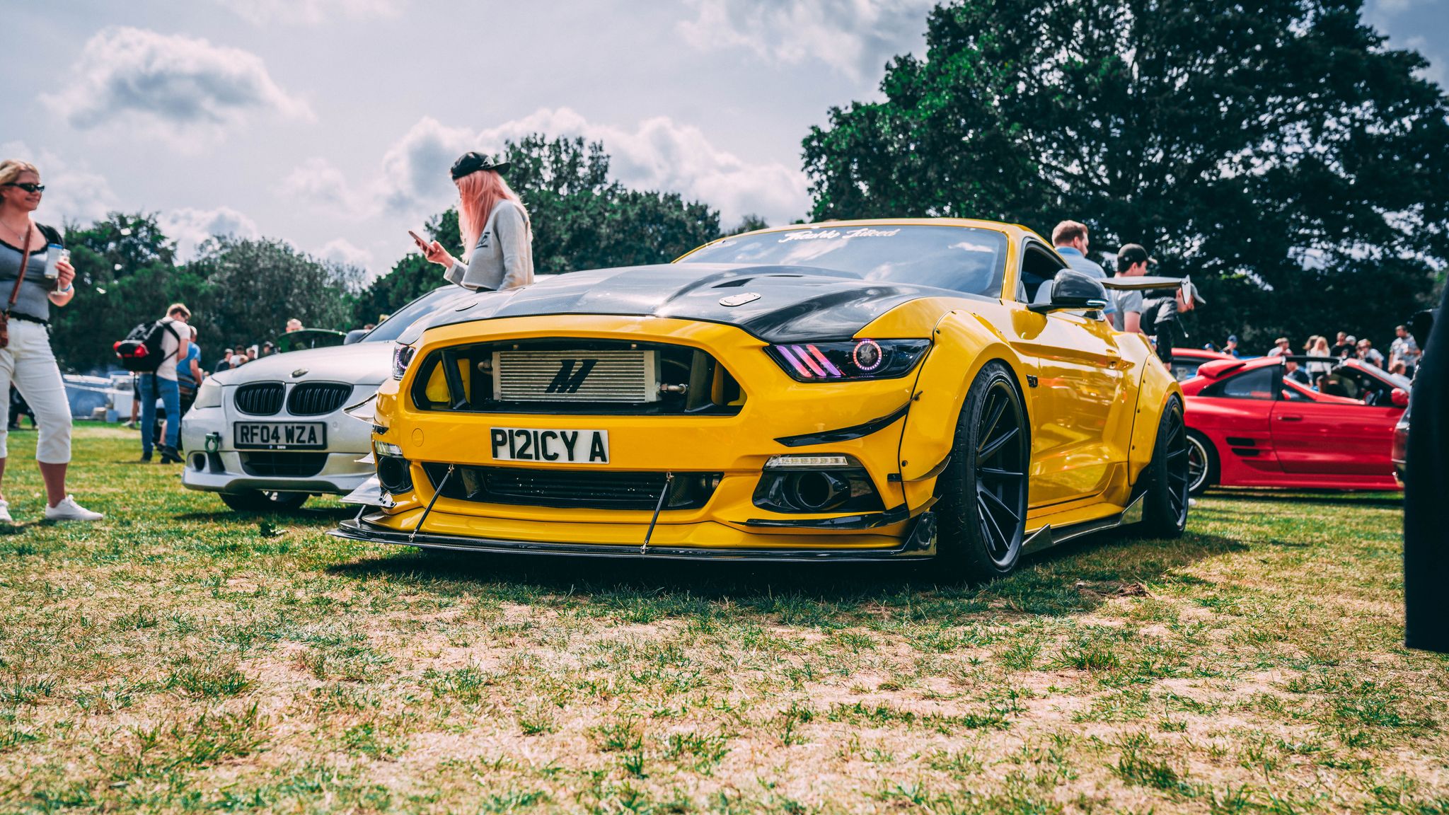 London FuelFest - UK Car Meet-up - P121CY A