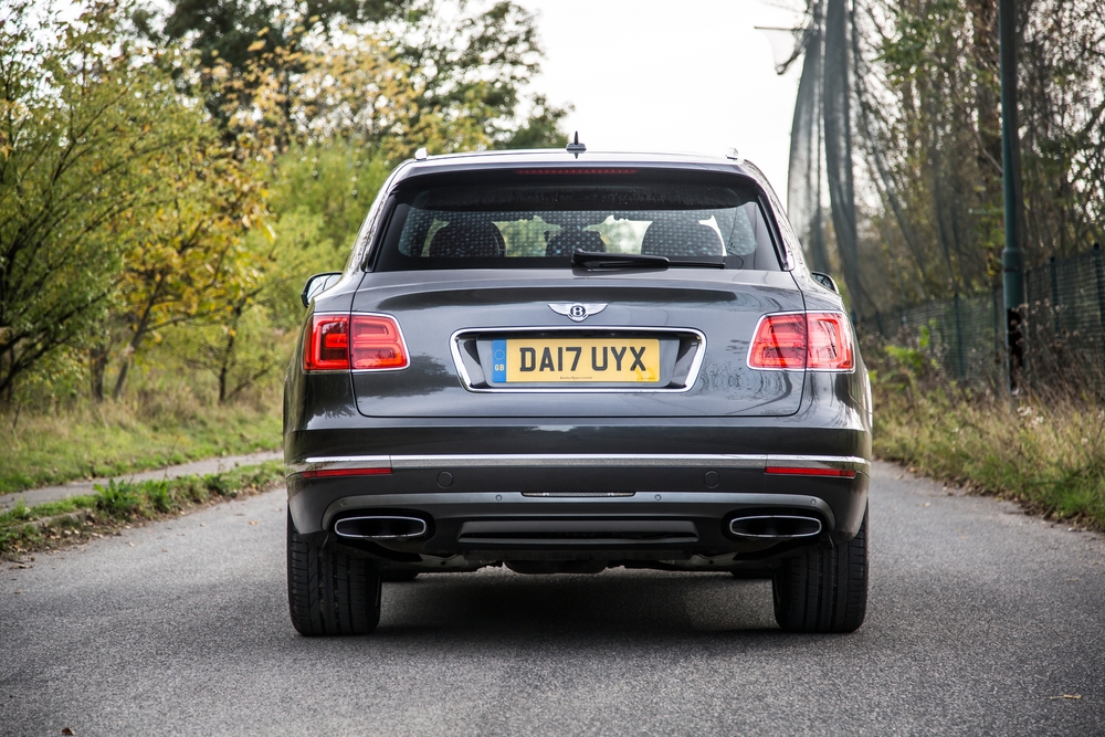 What Causes Number Plates to Warp?