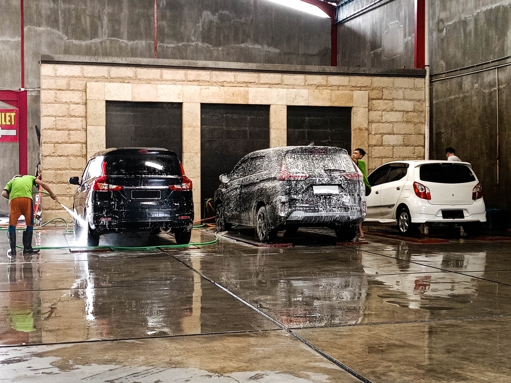 Why Do Number Plates Fall Off in a Car Wash?