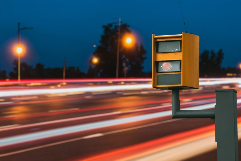 Can Cameras See 4D Plates UK