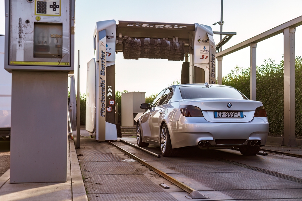 How Automatic Car Washes Can Damage 4D Plates