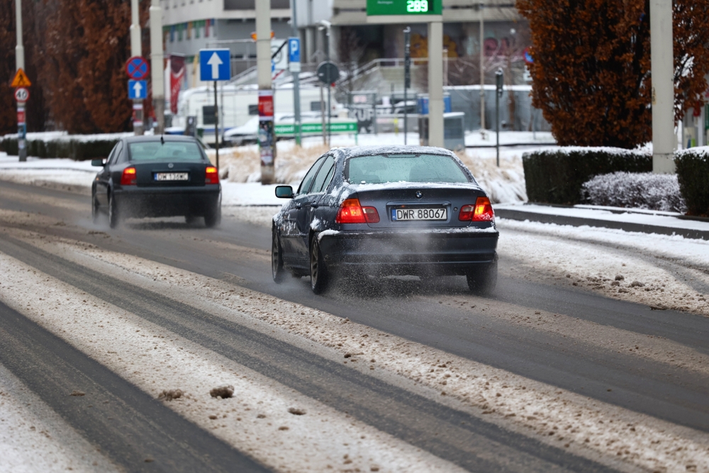 How Road Salt Affects Different Number Plate Materials