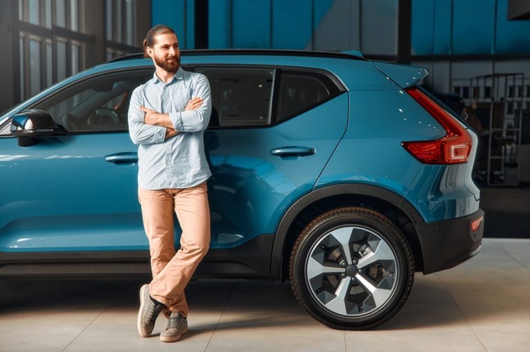 What Are the Exact Size and Spacing Rules for a Legal 2D Number Plate?